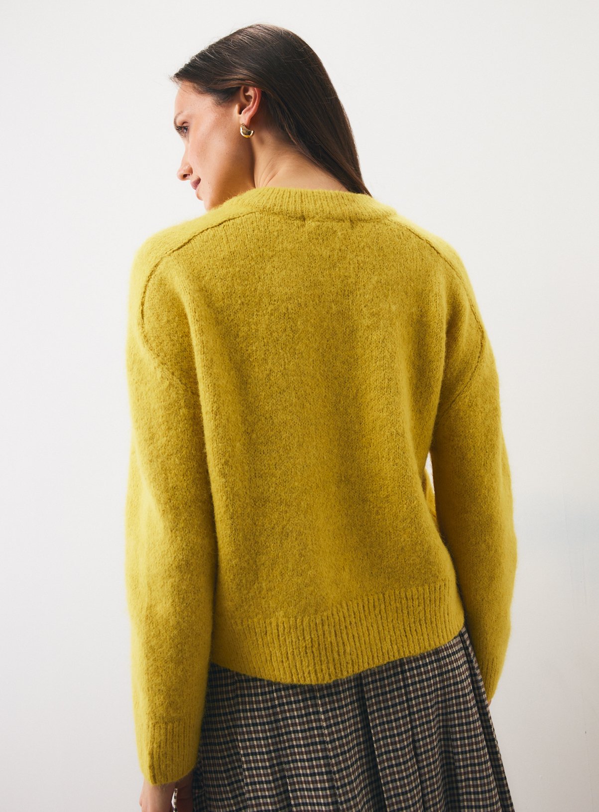 Bright Yellow Boxy V-Neck Saddle Shoulder Jumper M - Image 4 thumbnail
